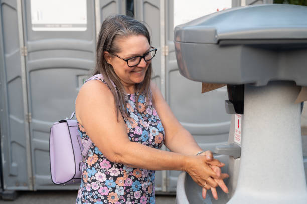 Best Restroom trailer rental cost  in Coldwater, MS